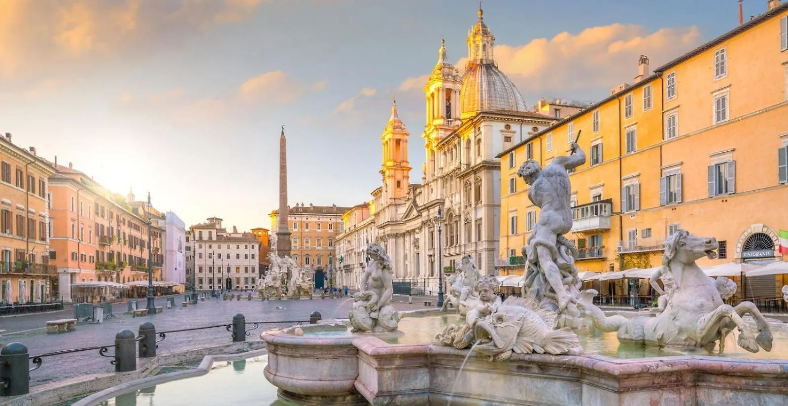 Pantheon Allo Scrigno Rome Italy
